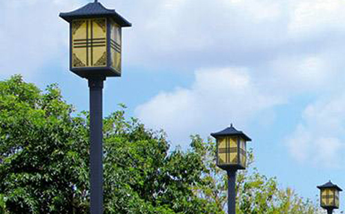 米东庭院灯安装间距与布灯设计全解析